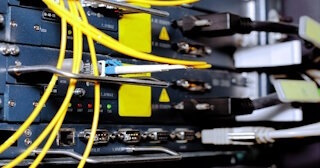 Заказать монтаж сетей в Урае. Обслуживание ПК, ремонт от 313 руб